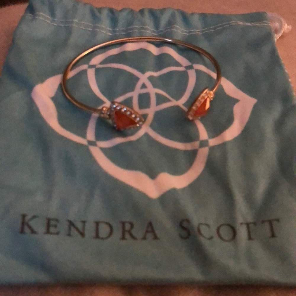 Kendra Scott bracelet